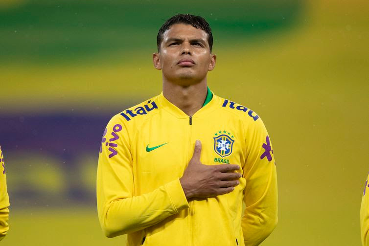 Tite escolhe Thiago Silva como capitão do Brasil na estreia da Copa