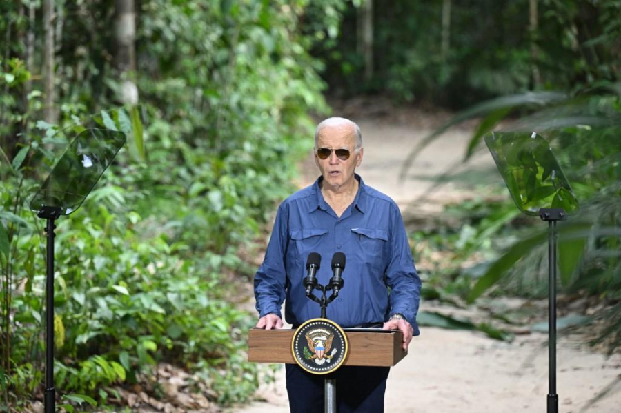 Biden cita Chico Mendes em discurso e manifesta apoio à causas ambientais