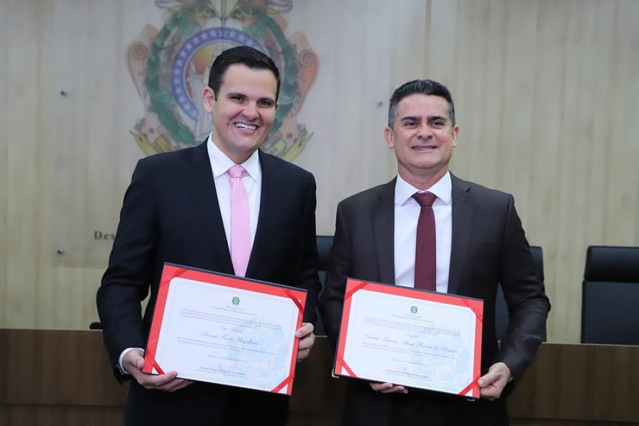 Prefeito David Almeida e vice-prefeito Renato Junior são diplomados pelo TRE-AM