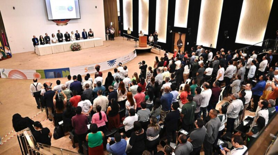 TCE-AM sedia conferência estadual que analisa propostas de preservação ambiental para etapa nacional